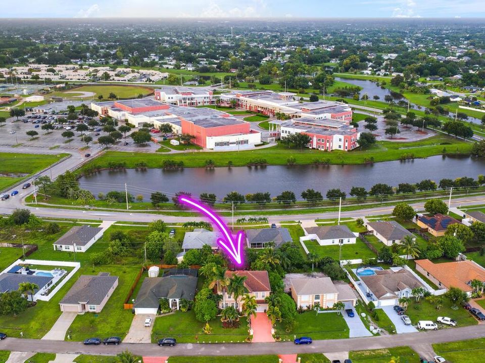 待售: $649,999 (5 贝兹, 3 浴室, 3633 平方英尺)