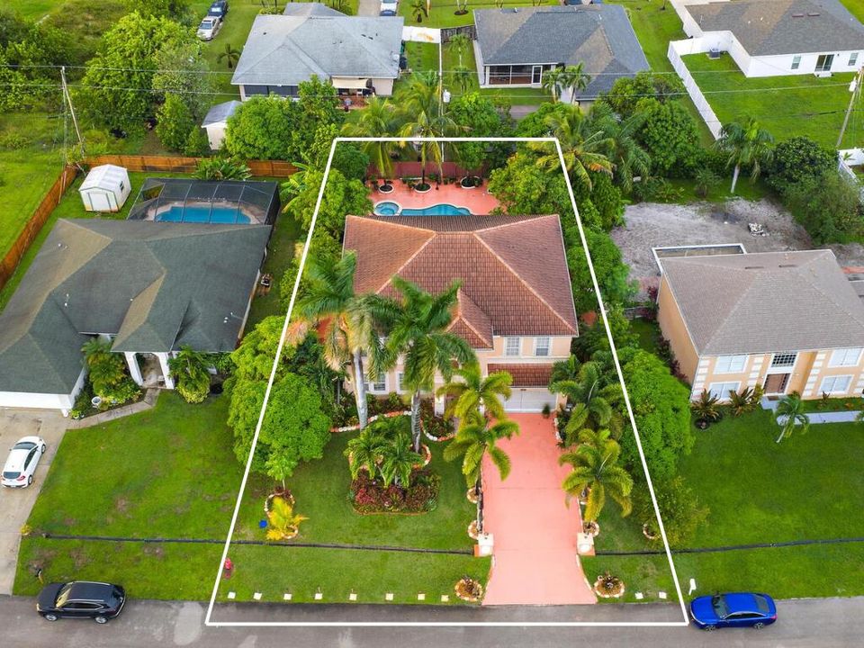 待售: $649,999 (5 贝兹, 3 浴室, 3633 平方英尺)