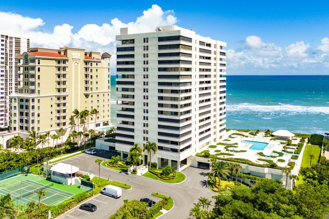 For Sale: $965,000 (2 beds, 2 baths, 1668 Square Feet)