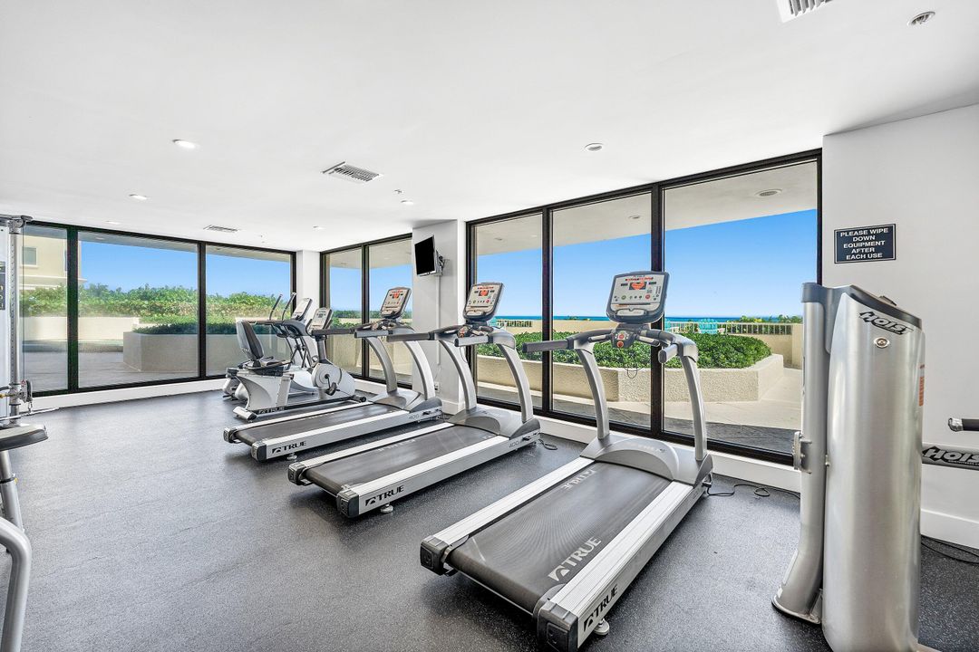 For Sale: $965,000 (2 beds, 2 baths, 1668 Square Feet)