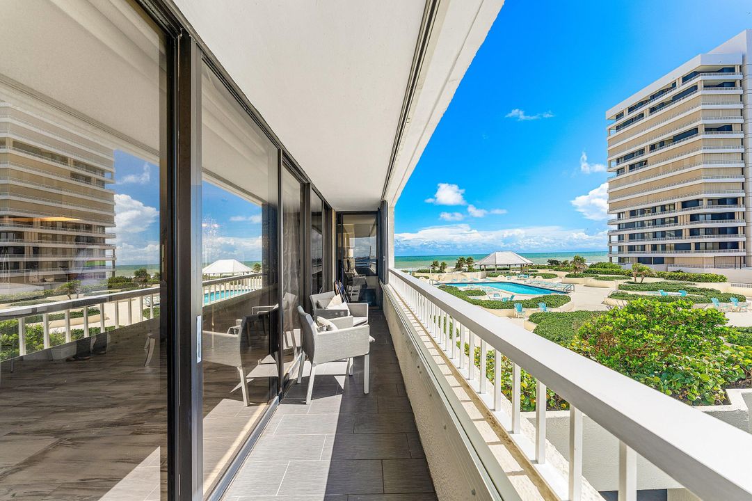 For Sale: $965,000 (2 beds, 2 baths, 1668 Square Feet)