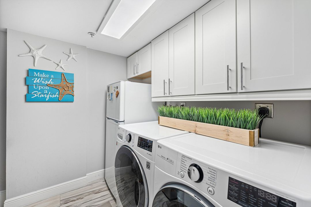 For Sale: $965,000 (2 beds, 2 baths, 1668 Square Feet)