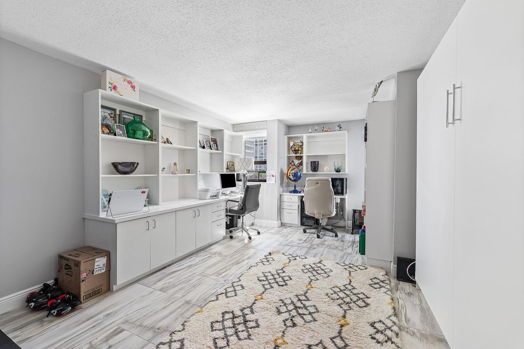 For Sale: $965,000 (2 beds, 2 baths, 1668 Square Feet)