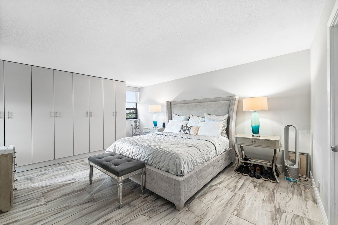 For Sale: $965,000 (2 beds, 2 baths, 1668 Square Feet)