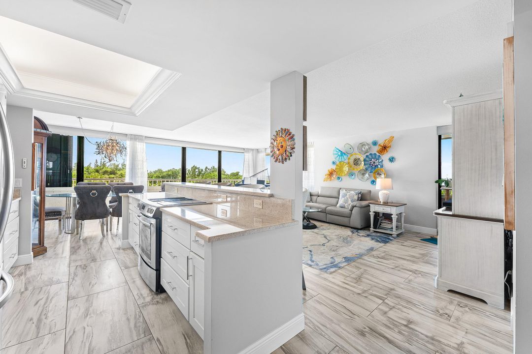 For Sale: $965,000 (2 beds, 2 baths, 1668 Square Feet)