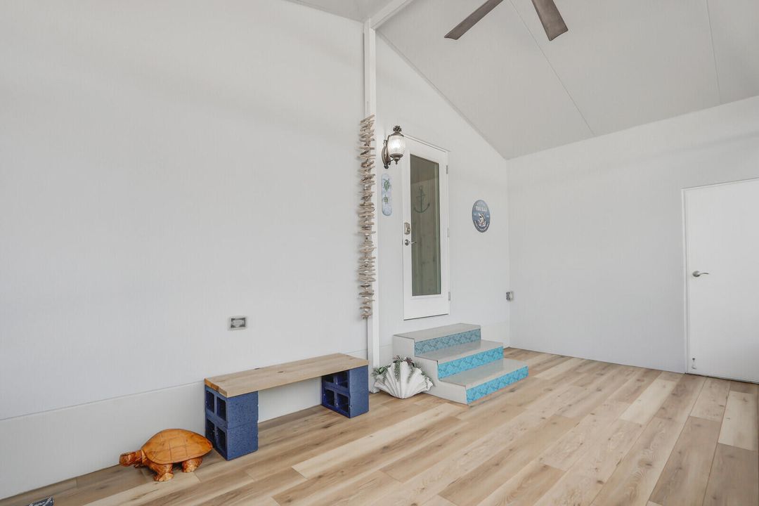 For Sale: $629,000 (3 beds, 2 baths, 1472 Square Feet)