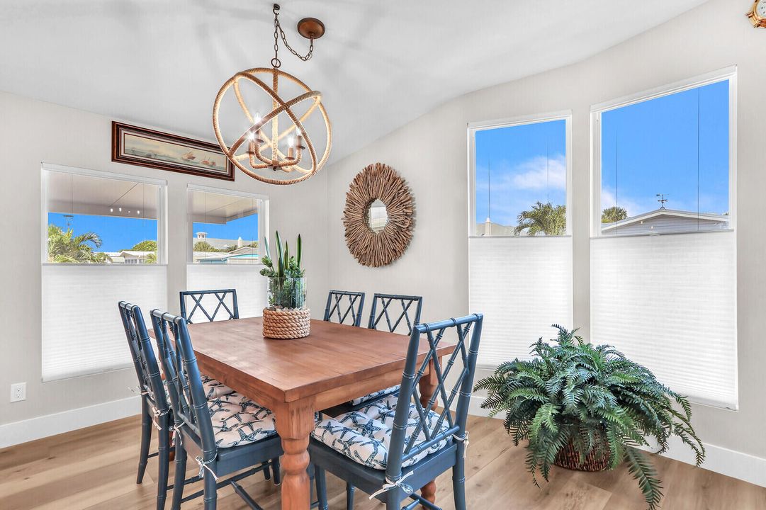 For Sale: $629,000 (3 beds, 2 baths, 1472 Square Feet)