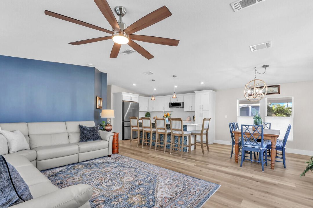 For Sale: $629,000 (3 beds, 2 baths, 1472 Square Feet)