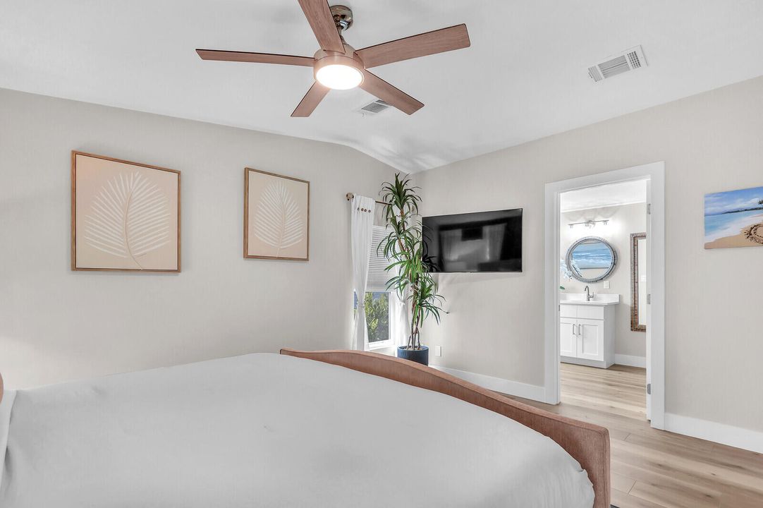 For Sale: $629,000 (3 beds, 2 baths, 1472 Square Feet)