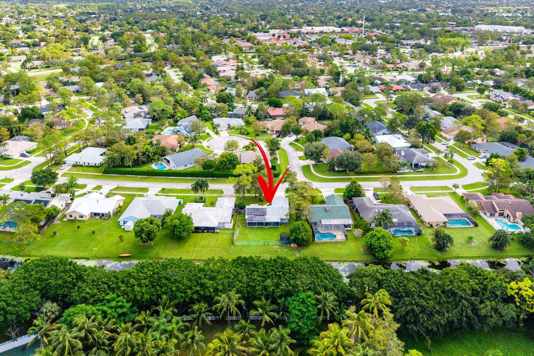 Activo con contrato: $5,600 (3 camas, 2 baños, 1550 Pies cuadrados)