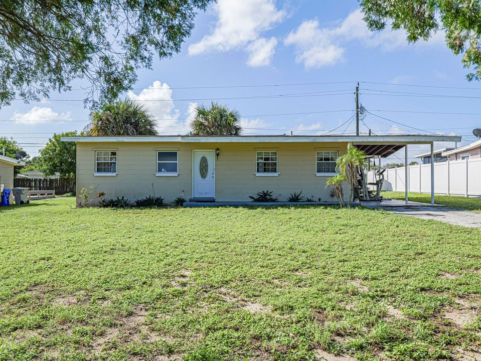 Activo con contrato: $199,999 (2 camas, 1 baños, 1140 Pies cuadrados)