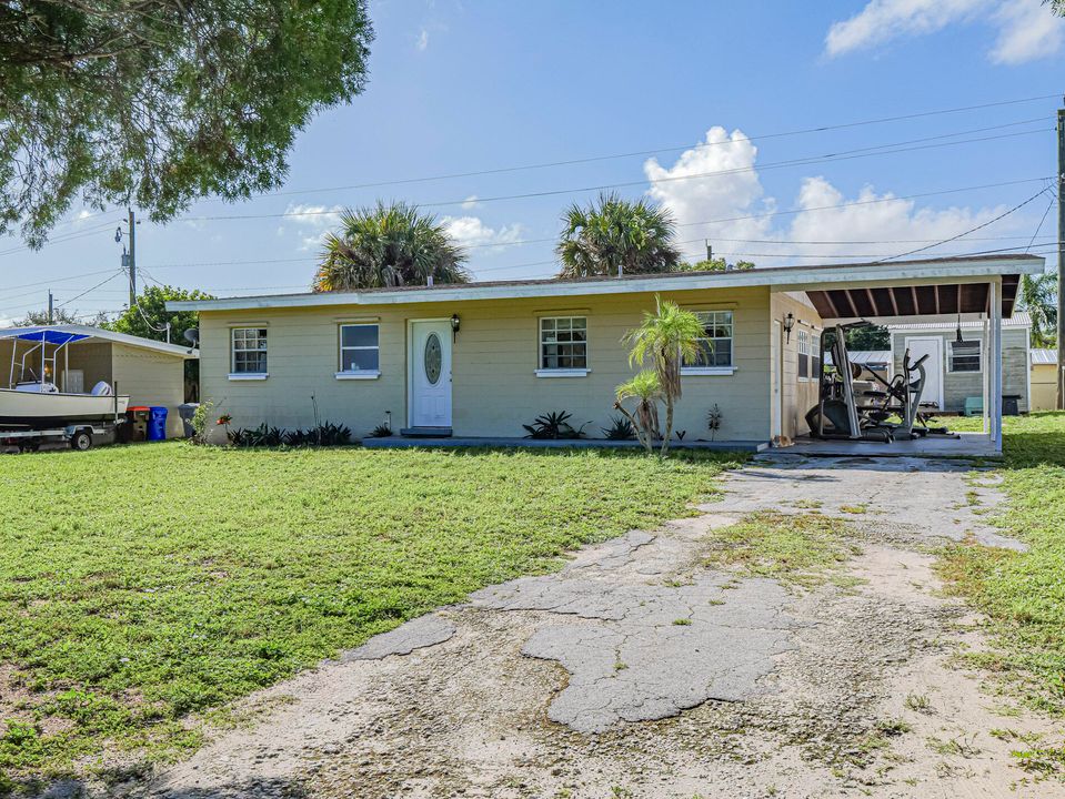 Activo con contrato: $199,999 (2 camas, 1 baños, 1140 Pies cuadrados)