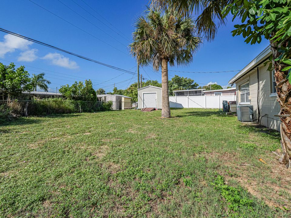 Activo con contrato: $199,999 (2 camas, 1 baños, 1140 Pies cuadrados)