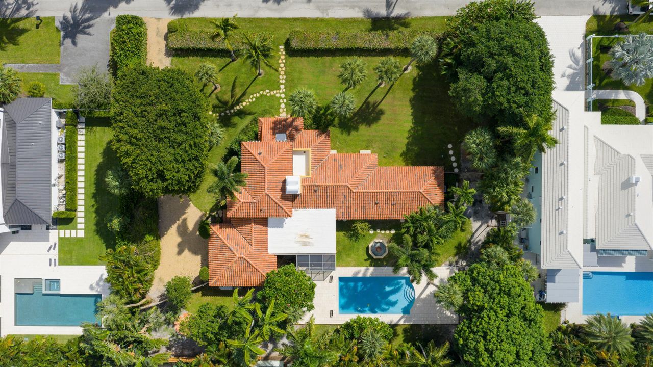 合同活跃: $4,995,000 (3 贝兹, 3 浴室, 2788 平方英尺)