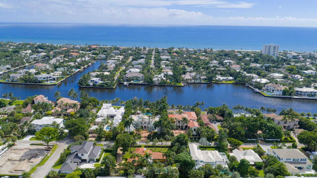 合同活跃: $4,995,000 (3 贝兹, 3 浴室, 2788 平方英尺)