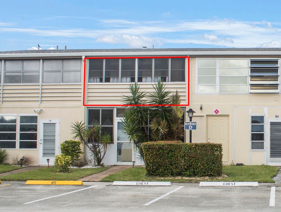 For Sale: $79,500 (1 beds, 1 baths, 570 Square Feet)