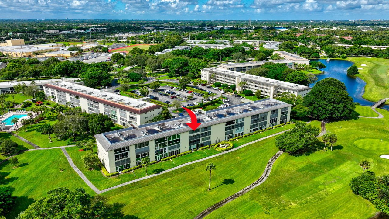 Под контрактом: $139,000 (2 спален, 2 ванн, 1156 Квадратных фут)