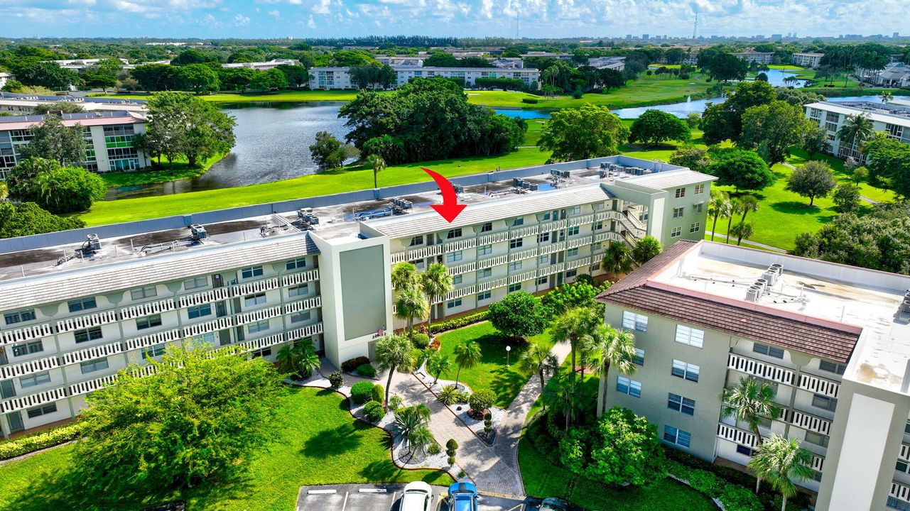 Под контрактом: $139,000 (2 спален, 2 ванн, 1156 Квадратных фут)