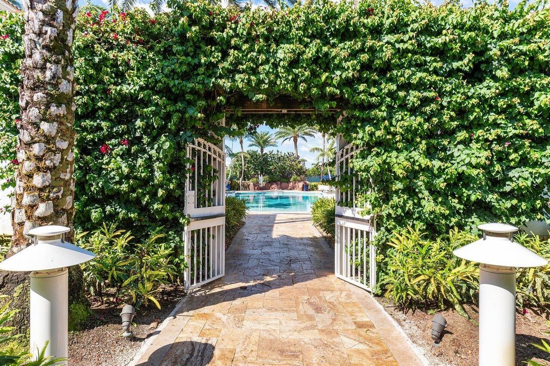 На продажу: $1,995,000 (4 спален, 5 ванн, 4089 Квадратных фут)