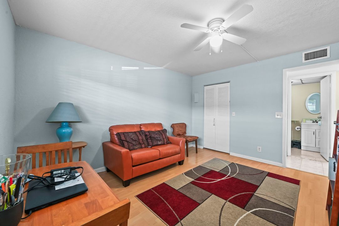 For Sale: $100,000 (2 beds, 2 baths, 880 Square Feet)