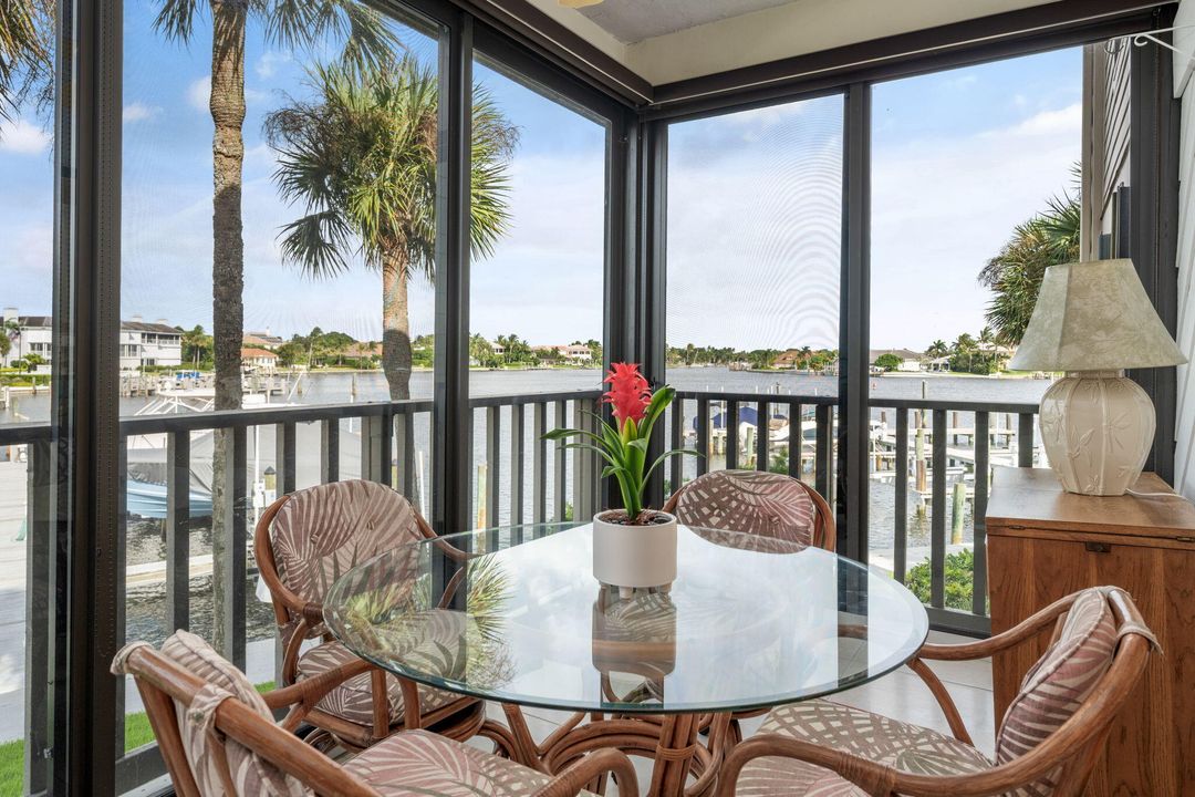 待售: $825,000 (2 贝兹, 2 浴室, 1800 平方英尺)