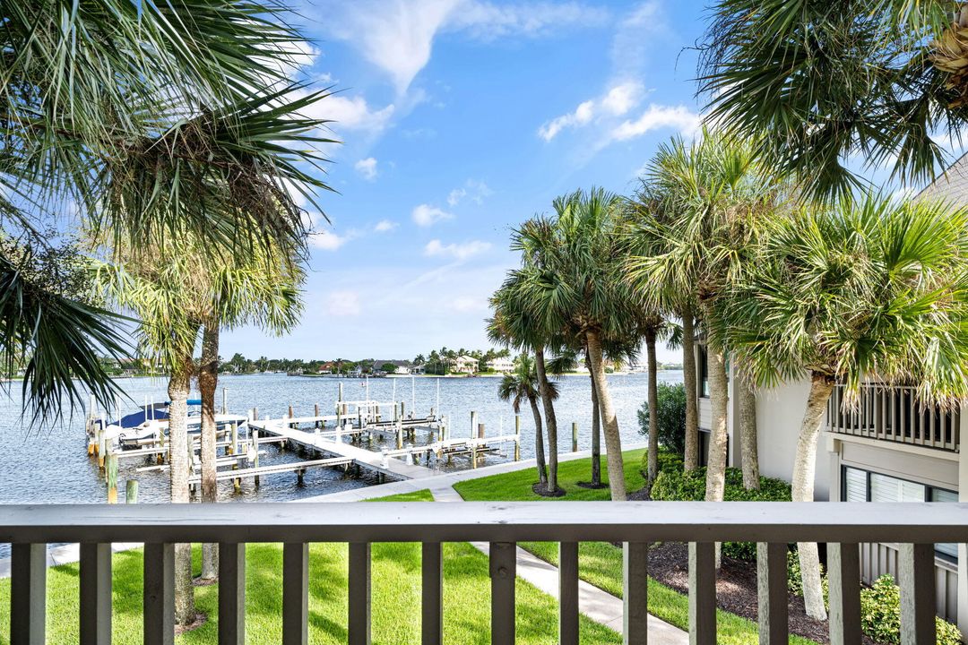 待售: $825,000 (2 贝兹, 2 浴室, 1800 平方英尺)