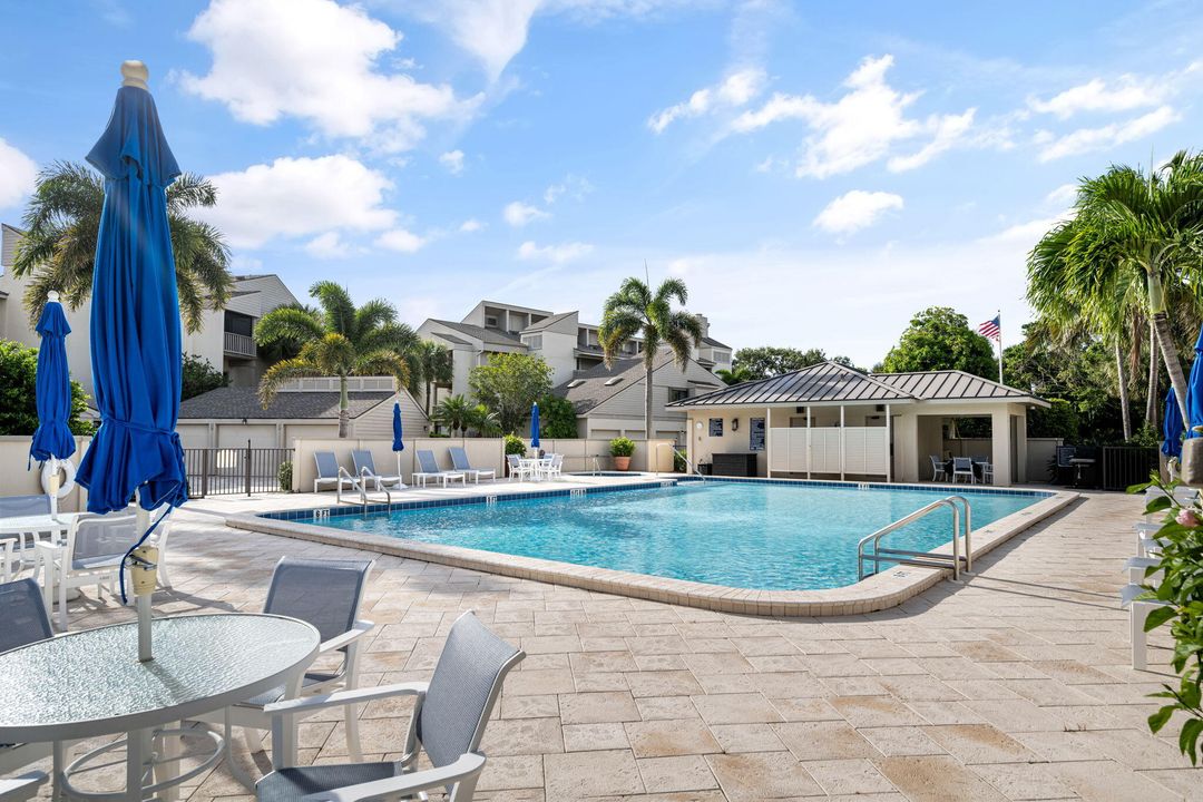 待售: $825,000 (2 贝兹, 2 浴室, 1800 平方英尺)