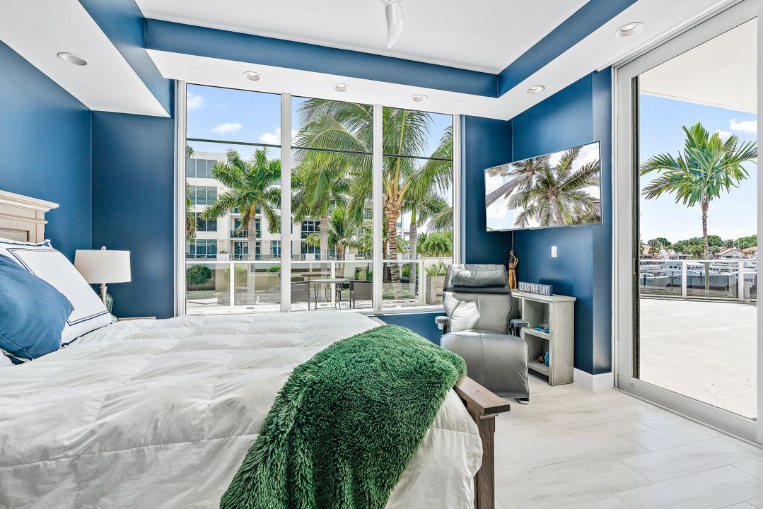 Active With Contract: $4,590,000 (4 beds, 4 baths, 3849 Square Feet)