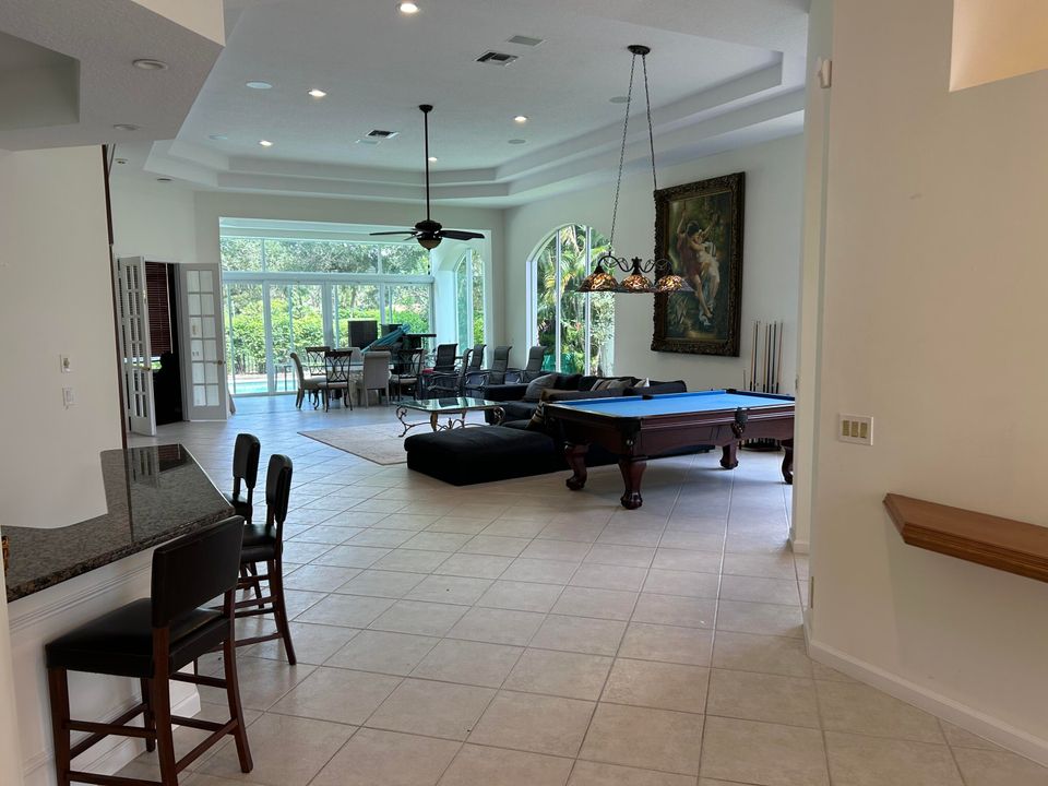 For Rent: $19,995 (3 beds, 3 baths, 3310 Square Feet)