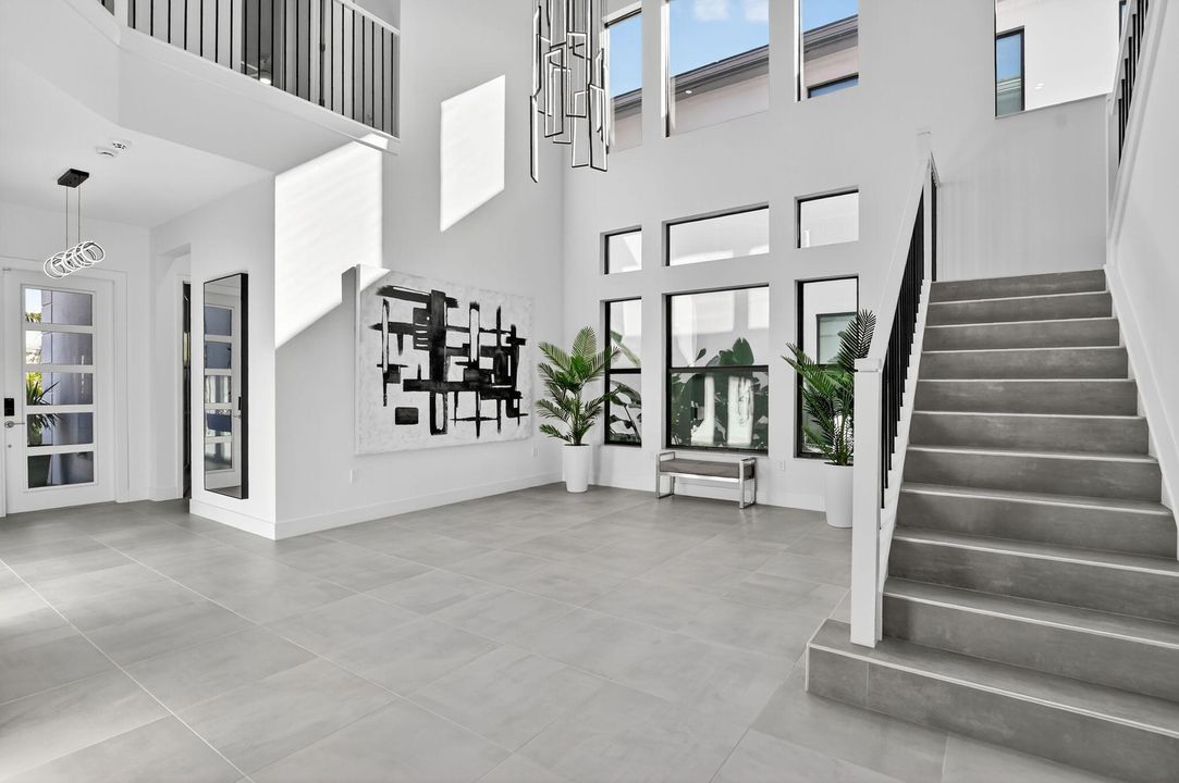 For Sale: $2,285,000 (5 beds, 7 baths, 4605 Square Feet)