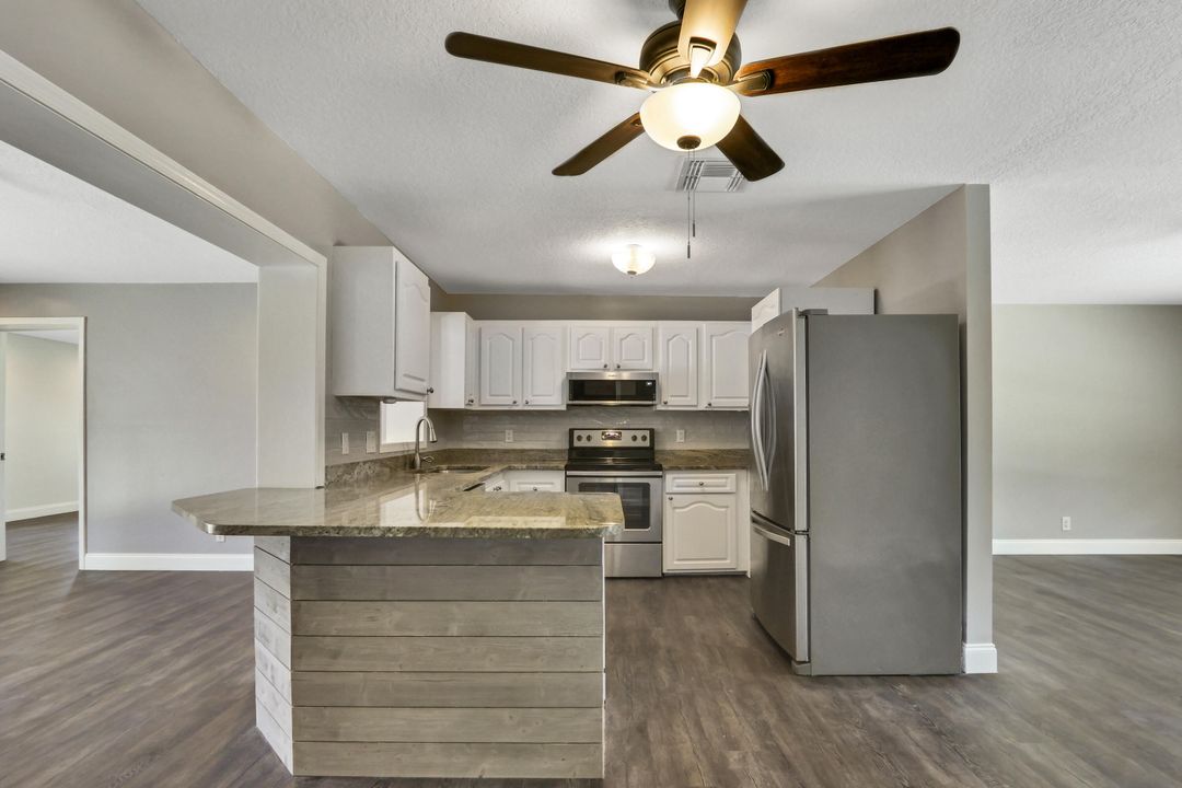 出租: $3,500 (4 贝兹, 2 浴室, 1600 平方英尺)