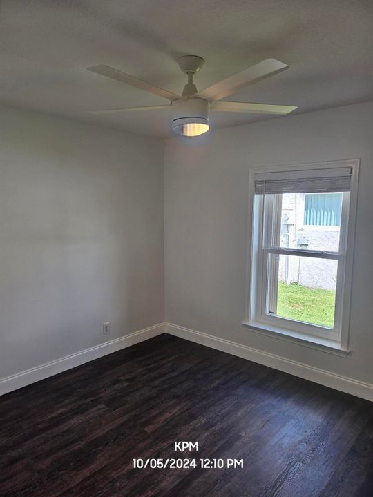 出租: $3,500 (4 贝兹, 2 浴室, 1600 平方英尺)