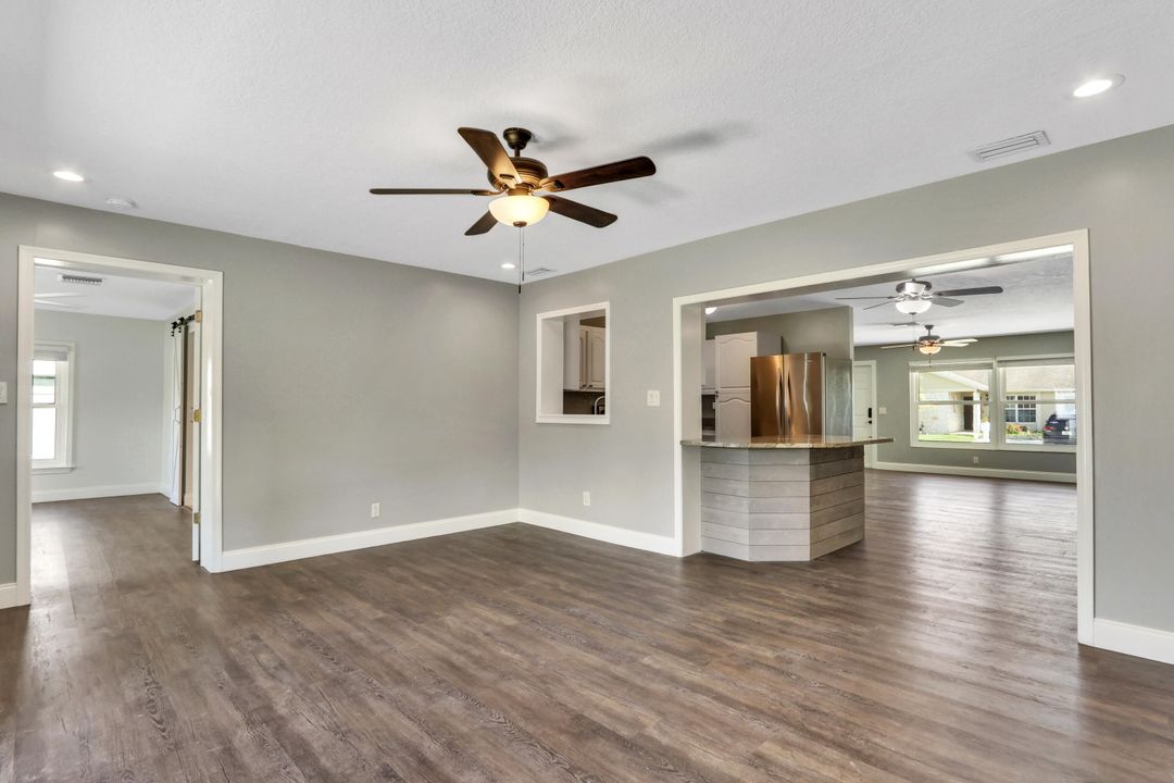 出租: $3,500 (4 贝兹, 2 浴室, 1600 平方英尺)