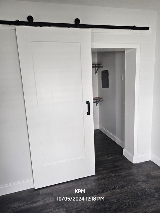 出租: $3,500 (4 贝兹, 2 浴室, 1600 平方英尺)