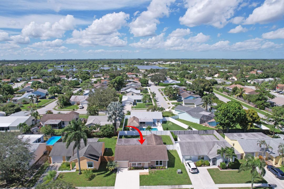 出租: $3,500 (4 贝兹, 2 浴室, 1600 平方英尺)