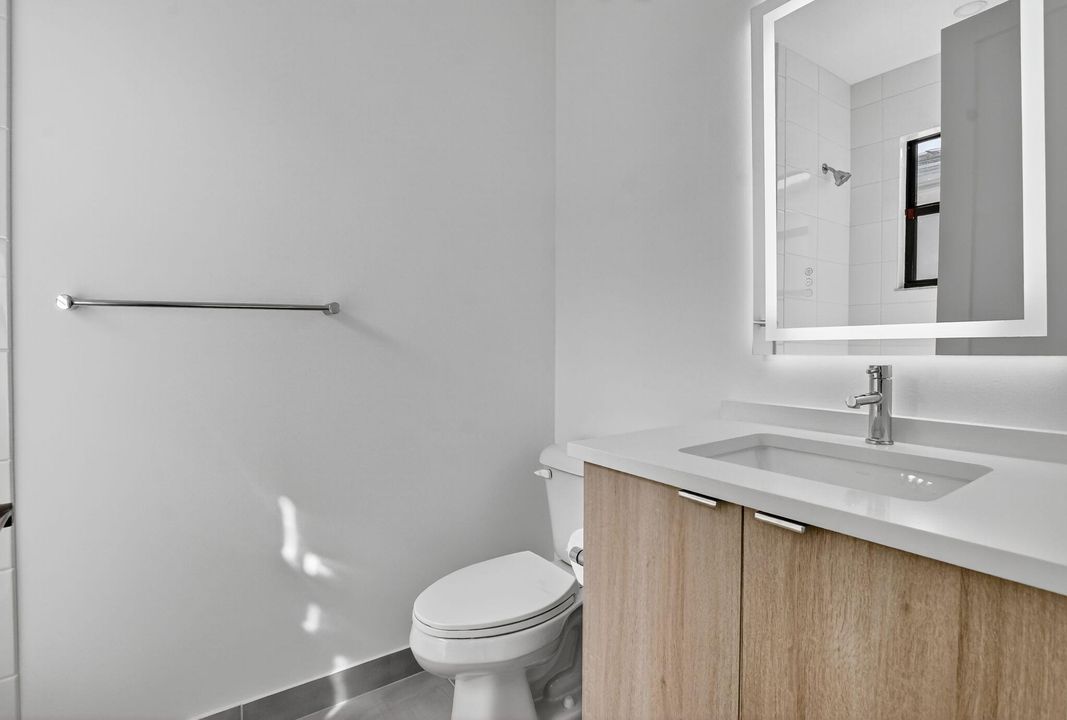 For Sale: $2,285,000 (5 beds, 7 baths, 4605 Square Feet)