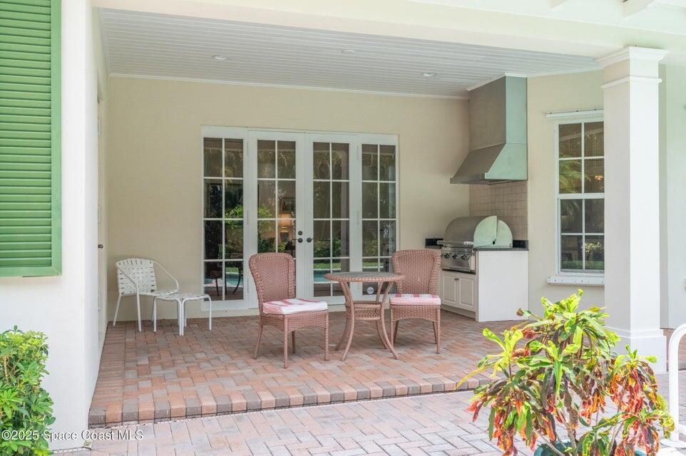 For Sale: $2,250,000 (3 beds, 3 baths, 3143 Square Feet)