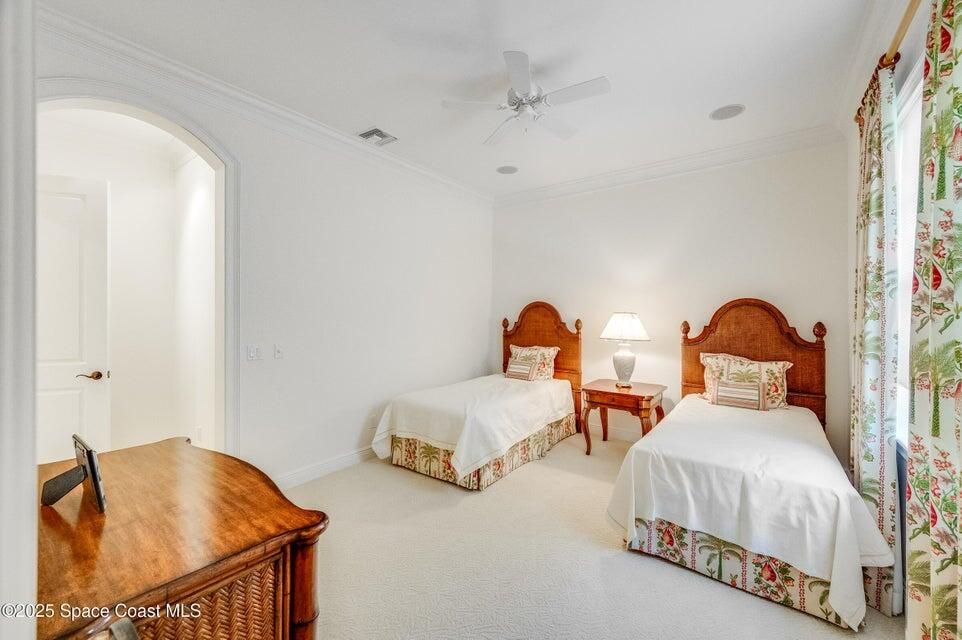 For Sale: $2,250,000 (3 beds, 3 baths, 3143 Square Feet)