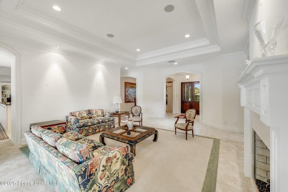 For Sale: $2,250,000 (3 beds, 3 baths, 3143 Square Feet)