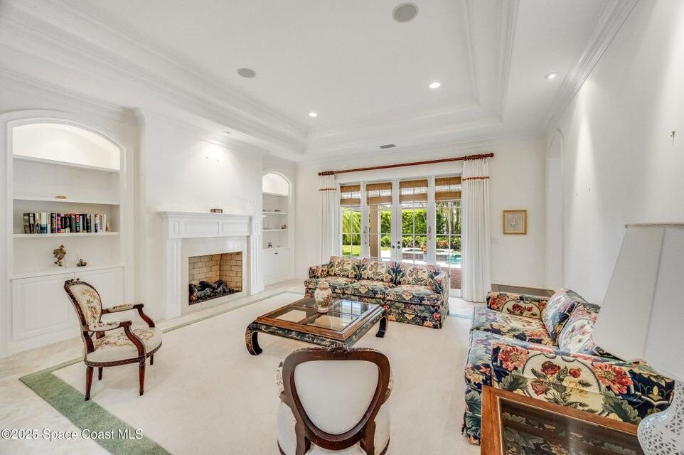 For Sale: $2,250,000 (3 beds, 3 baths, 3143 Square Feet)