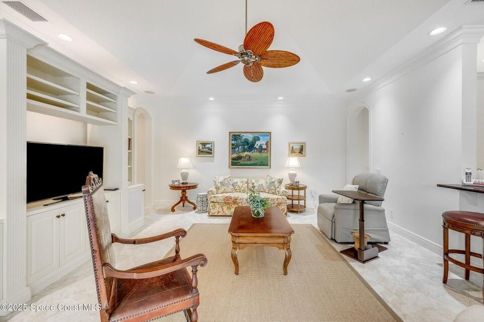 For Sale: $2,250,000 (3 beds, 3 baths, 3143 Square Feet)