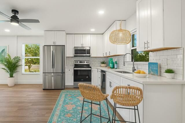 Active With Contract: $360,000 (3 beds, 2 baths, 960 Square Feet)