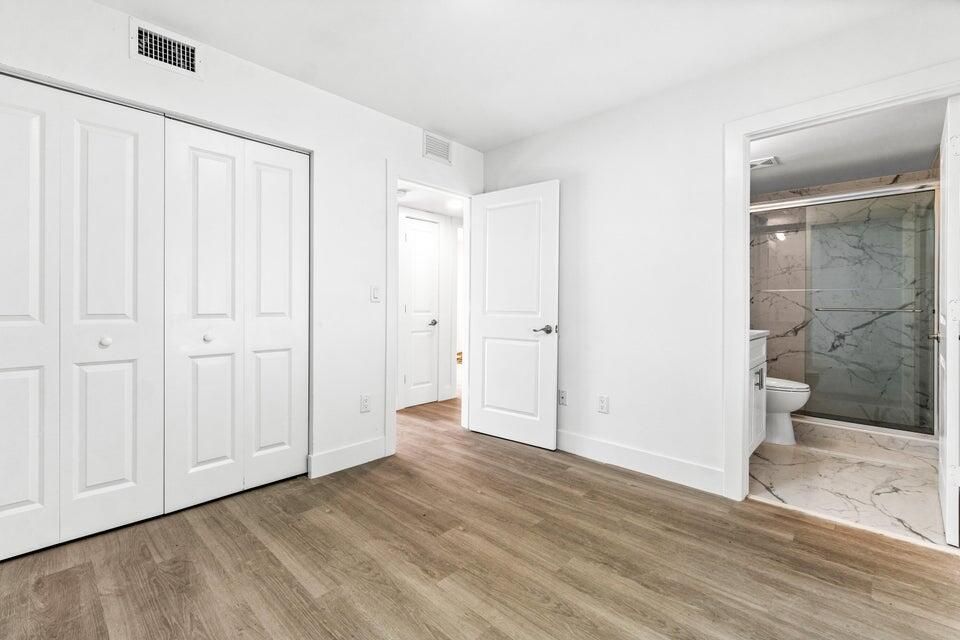 Active With Contract: $360,000 (3 beds, 2 baths, 960 Square Feet)