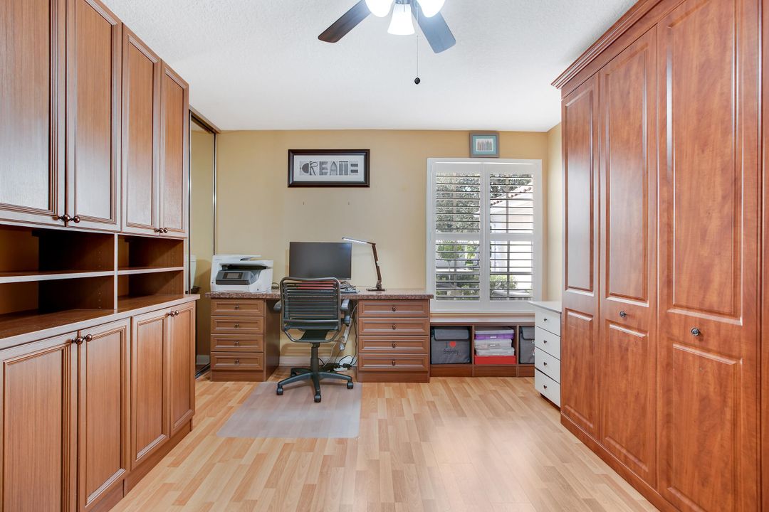 合同活跃: $630,000 (2 贝兹, 2 浴室, 1513 平方英尺)