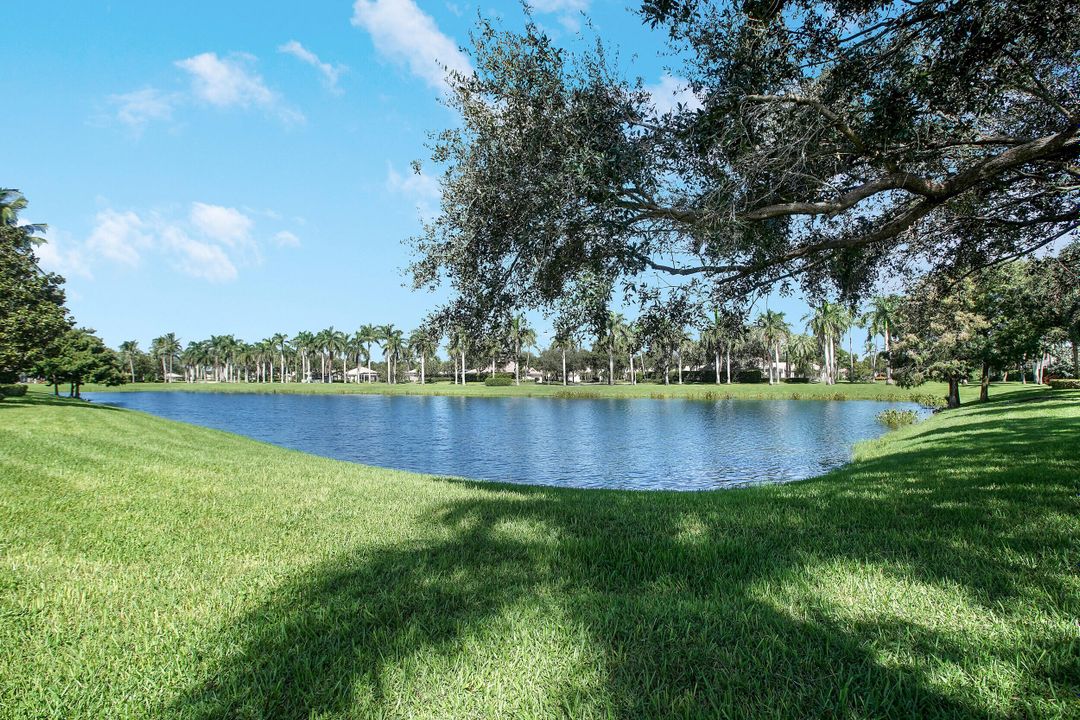 合同活跃: $630,000 (2 贝兹, 2 浴室, 1513 平方英尺)