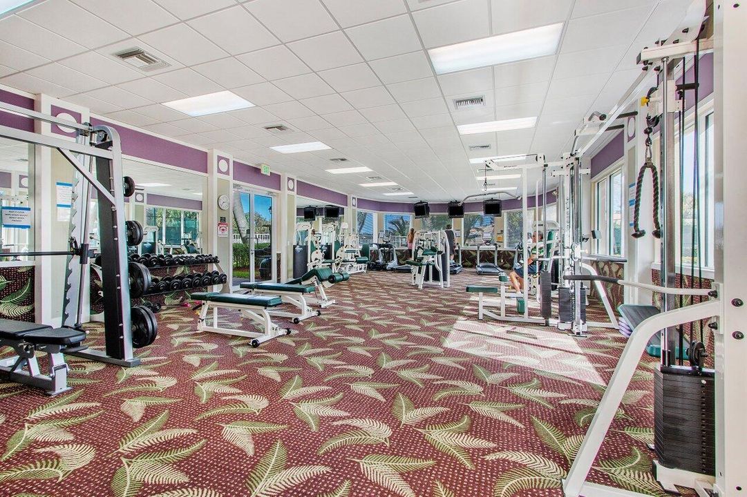 合同活跃: $630,000 (2 贝兹, 2 浴室, 1513 平方英尺)