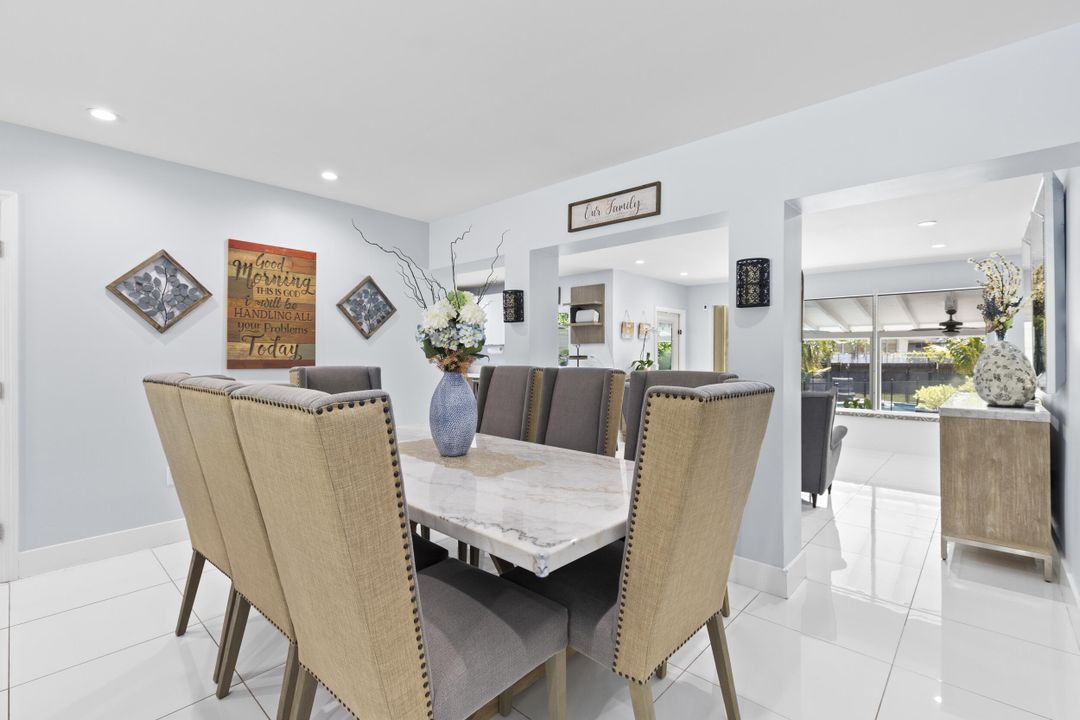 En Venta: $1,150,000 (4 camas, 3 baños, 2644 Pies cuadrados)