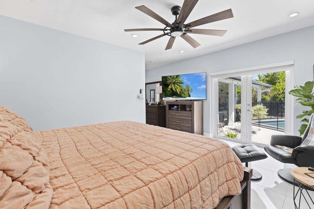 En Venta: $1,150,000 (4 camas, 3 baños, 2644 Pies cuadrados)