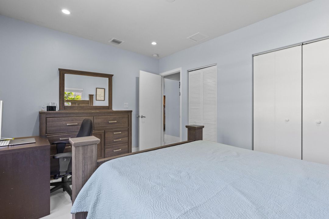 En Venta: $1,150,000 (4 camas, 3 baños, 2644 Pies cuadrados)