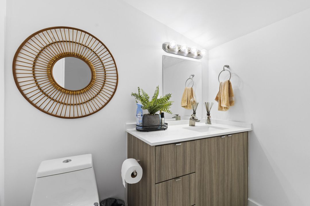 En Venta: $1,150,000 (4 camas, 3 baños, 2644 Pies cuadrados)